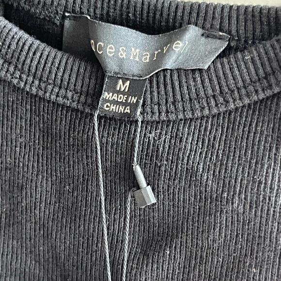 NWT Dance & Marvel Black Ribbed Strapy Tank Top Size M - Picture 2 of 10